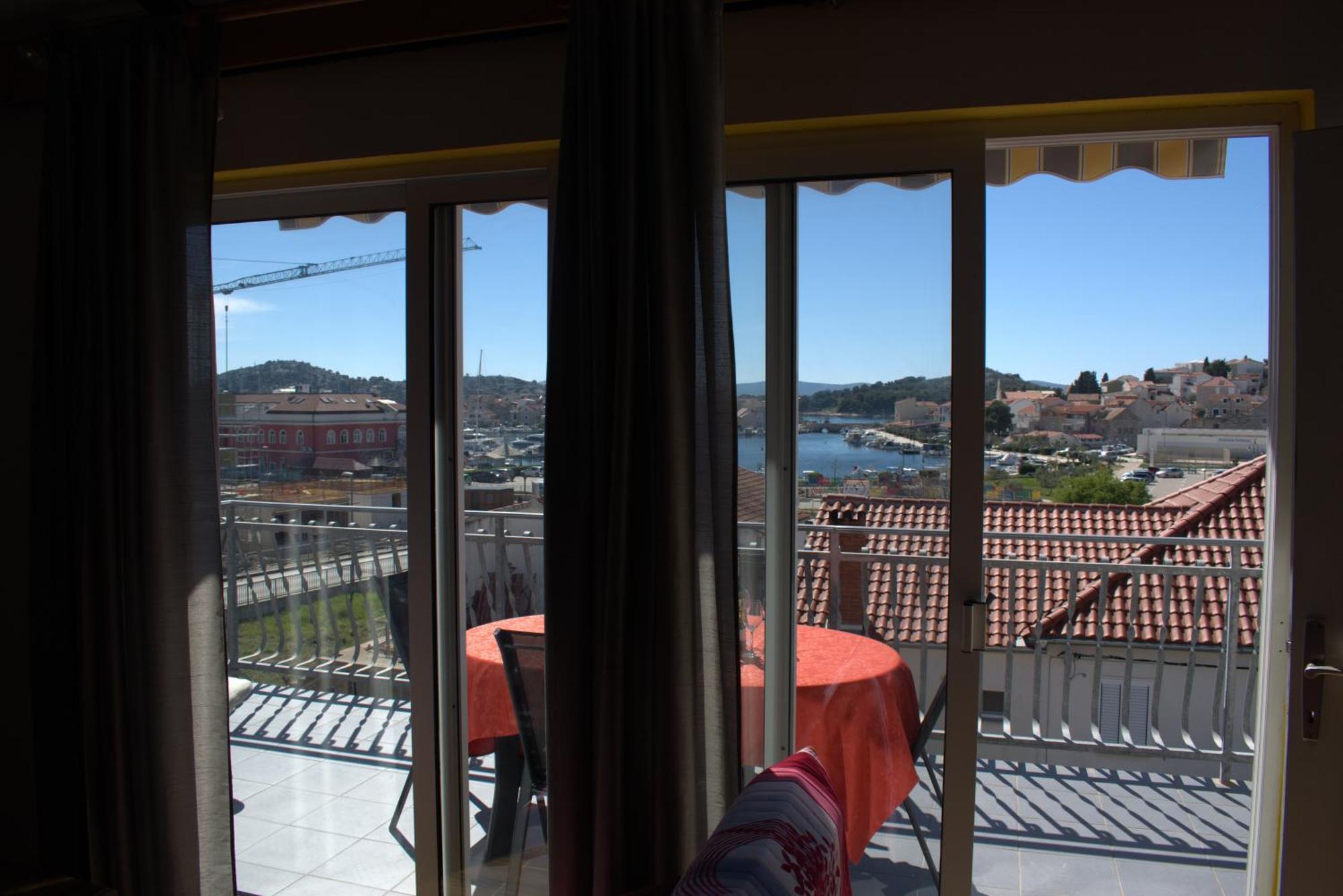 Apartman Marko Tribalj Exteriör bild